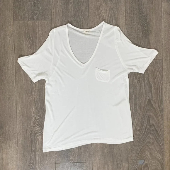 Aritzia Wilfred Free Women’s Libre T-Shirt Oversized V-neck Short Sleeve White - Picture 2 of 10